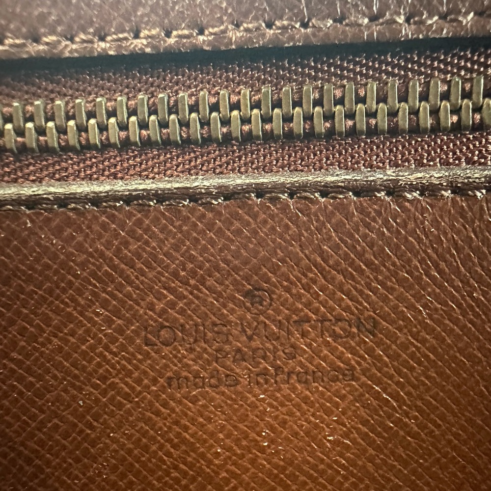 Louis Vuitton Monogram Black and Tan Clutch - Picture 8 of 10
